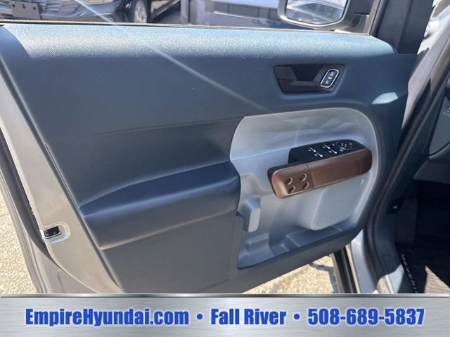 Used 2023 Ford Maverick Lariat w/ Equipment Group 500A Standard AWD/4WD image 17