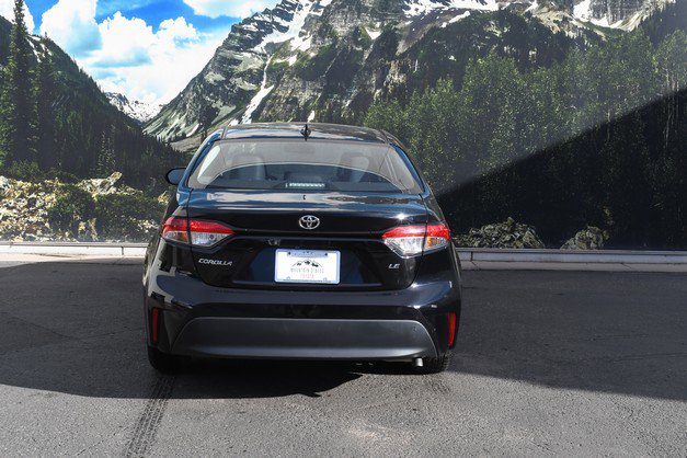 Certified 2025 Toyota Corolla LE image 10