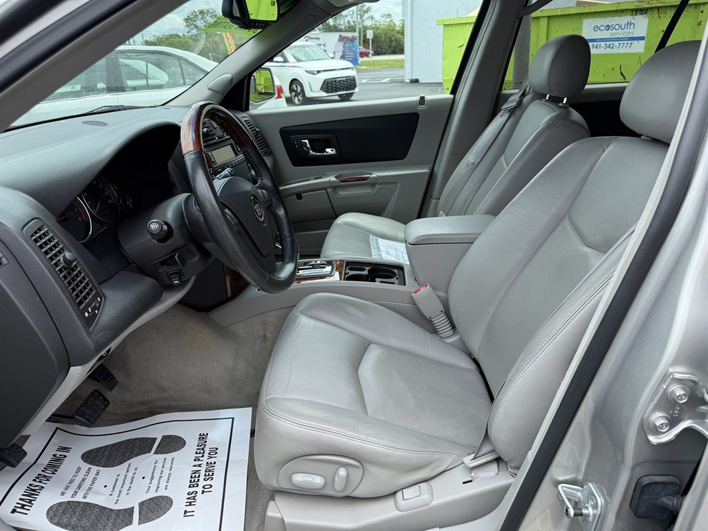Used 2006 Cadillac SRX w/ Seating Package AWD/4WD image 10
