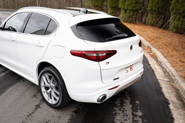 Used 2021 Alfa Romeo Stelvio Ti w/ Premium Package image 12