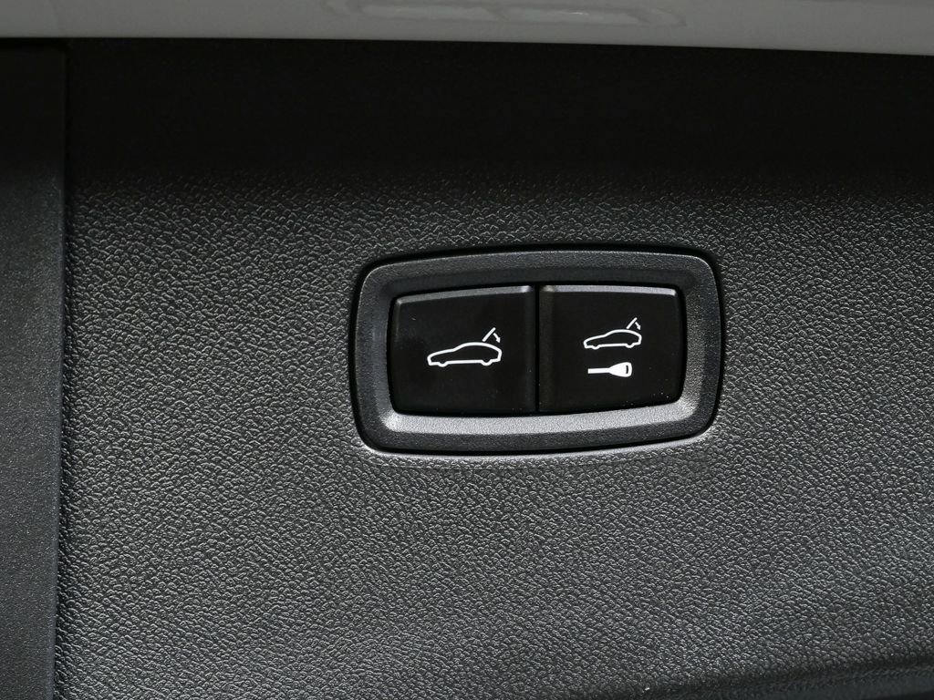 New 2026 Porsche Cayenne Turbo image 30