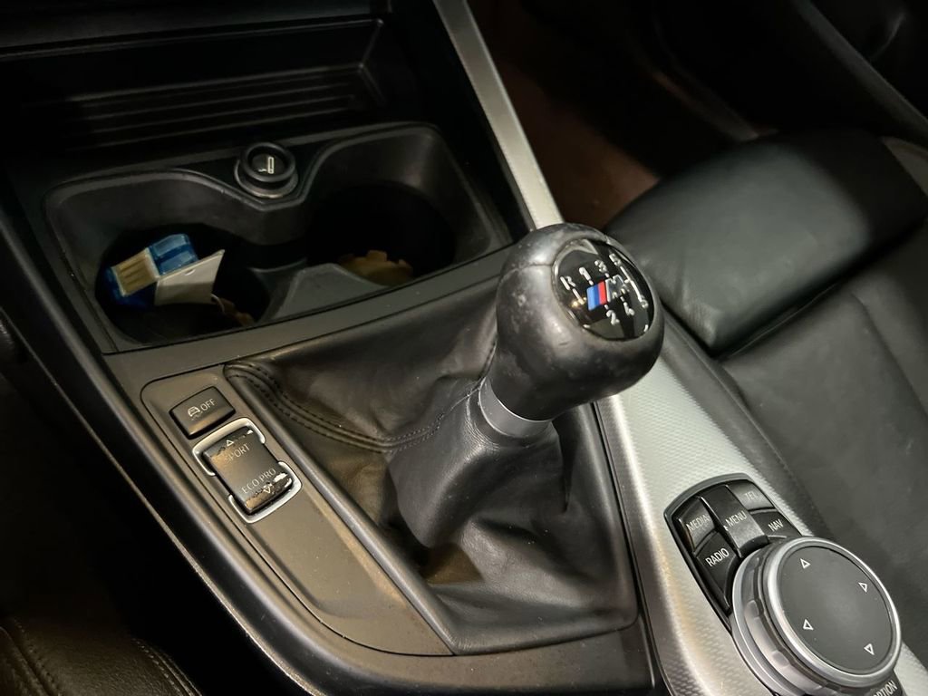 Used 2016 BMW M235i Coupe RWD image 17