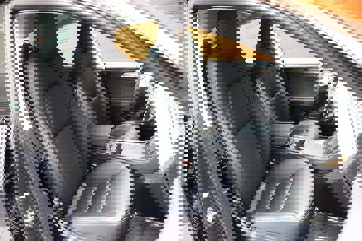 Used 2023 Tesla Model 3 Standard Range image 56