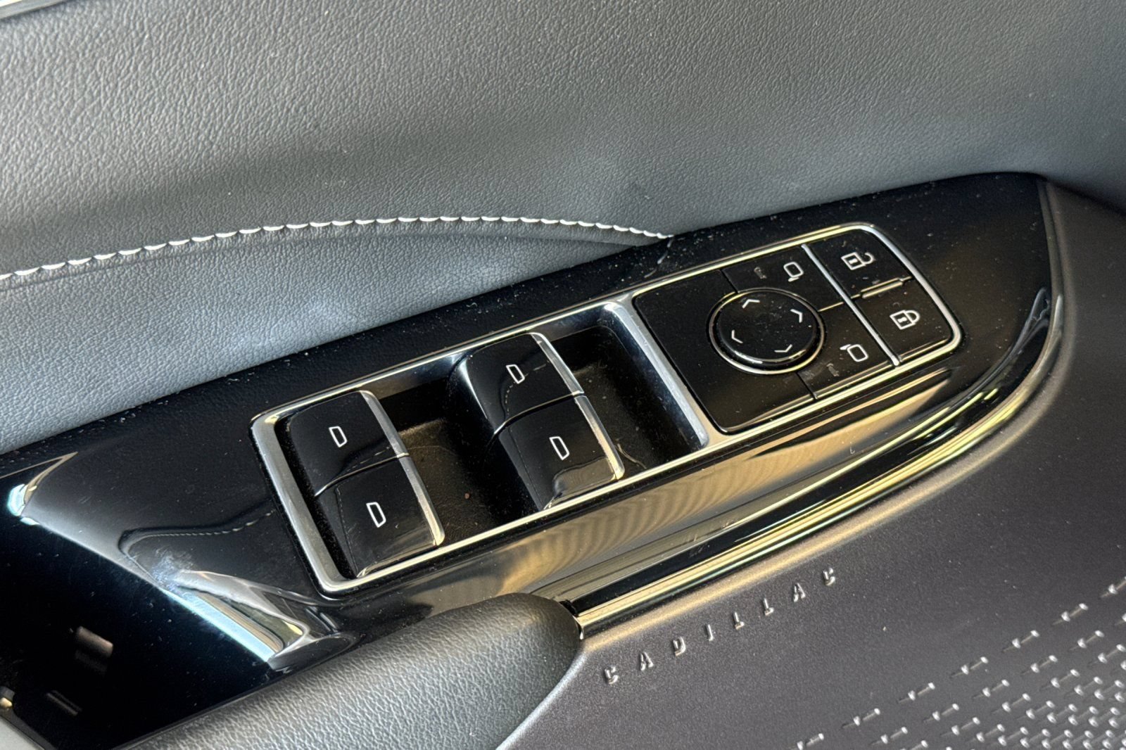 Certified 2024 Cadillac Lyriq Tech RWD image 11