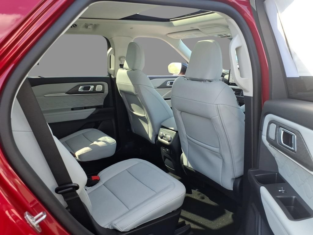 New 2026 Ford Explorer Platinum w/ LUX Leather Package AWD/4WD image 11