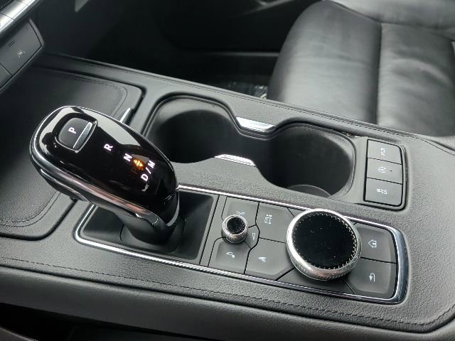 Used 2024 Cadillac XT4 Premium Luxury image 22