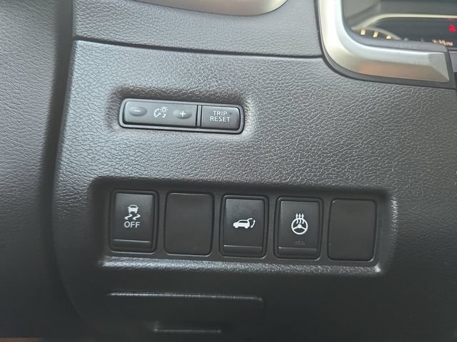 Used 2015 Nissan Murano Platinum w/ Platinum Technology Package FWD image 10