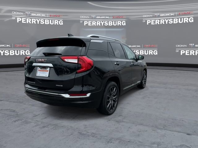 Used 2023 GMC Terrain Denali w/ Black Diamond Edition AWD/4WD image 7