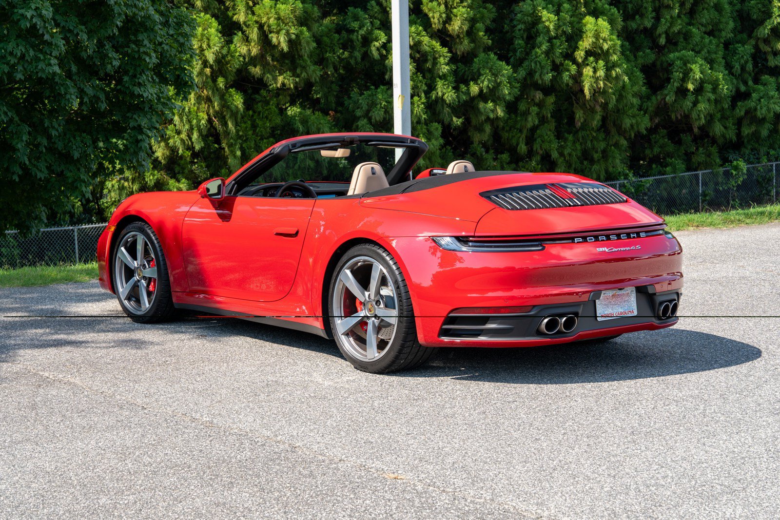 Used 2022 Porsche 911 Carrera 4S AWD/4WD image 3