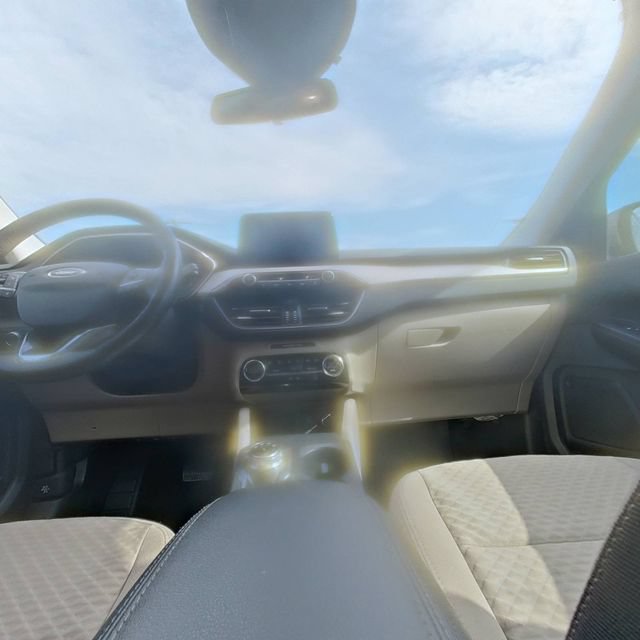 Used 2021 Ford Escape SE w/ Convenience Package FWD image 25