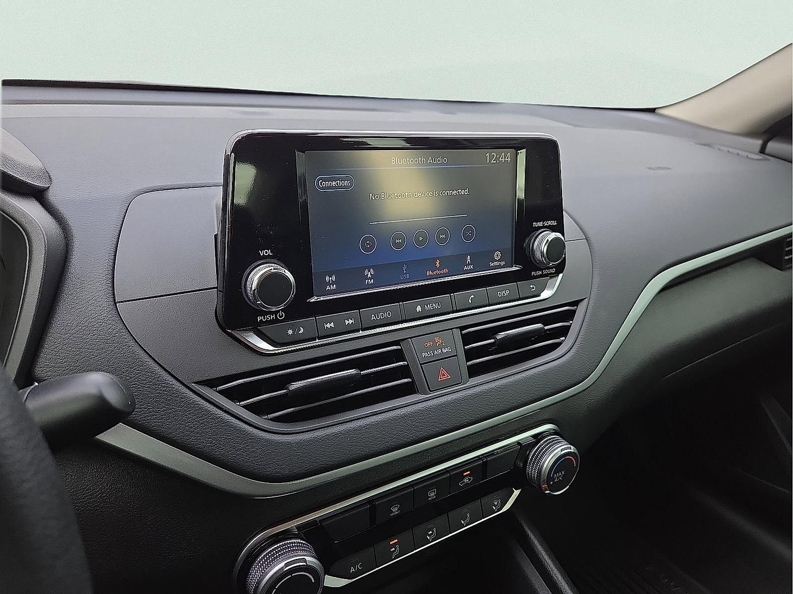 Used 2024 Nissan Altima 2.5 S image 15