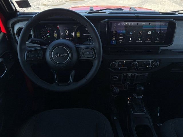 Used 2024 Jeep Wrangler Unlimited image 16