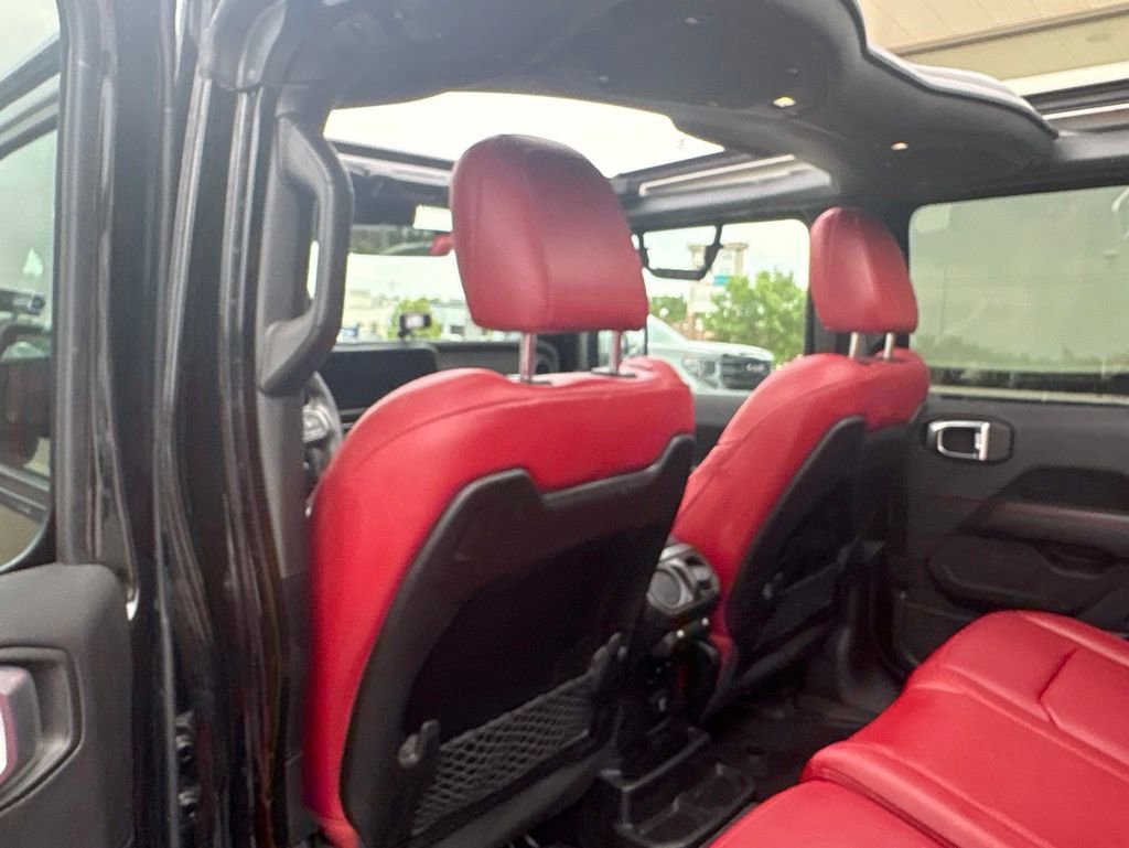 Used 2024 Jeep Wrangler Unlimited Rubicon 392 AWD/4WD image 37