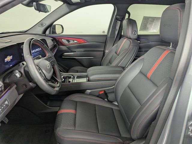 Used 2024 Chevrolet Traverse RS image 10