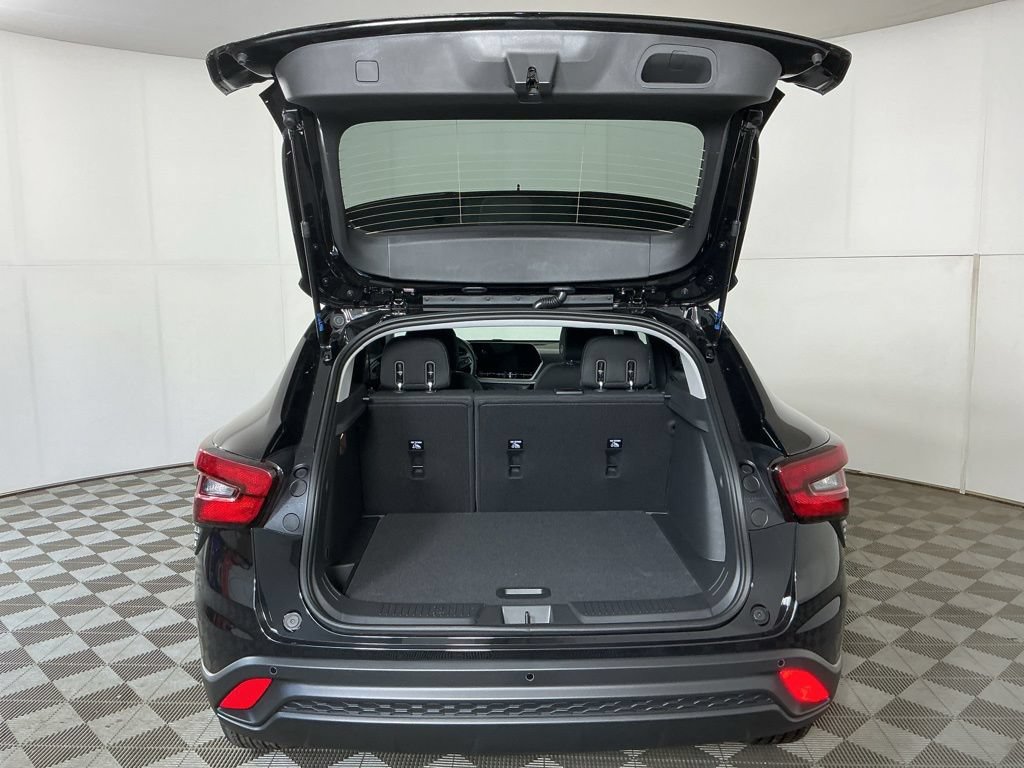 New 2026 Chevrolet Trax LS w/ LS Convenience Package FWD image 7