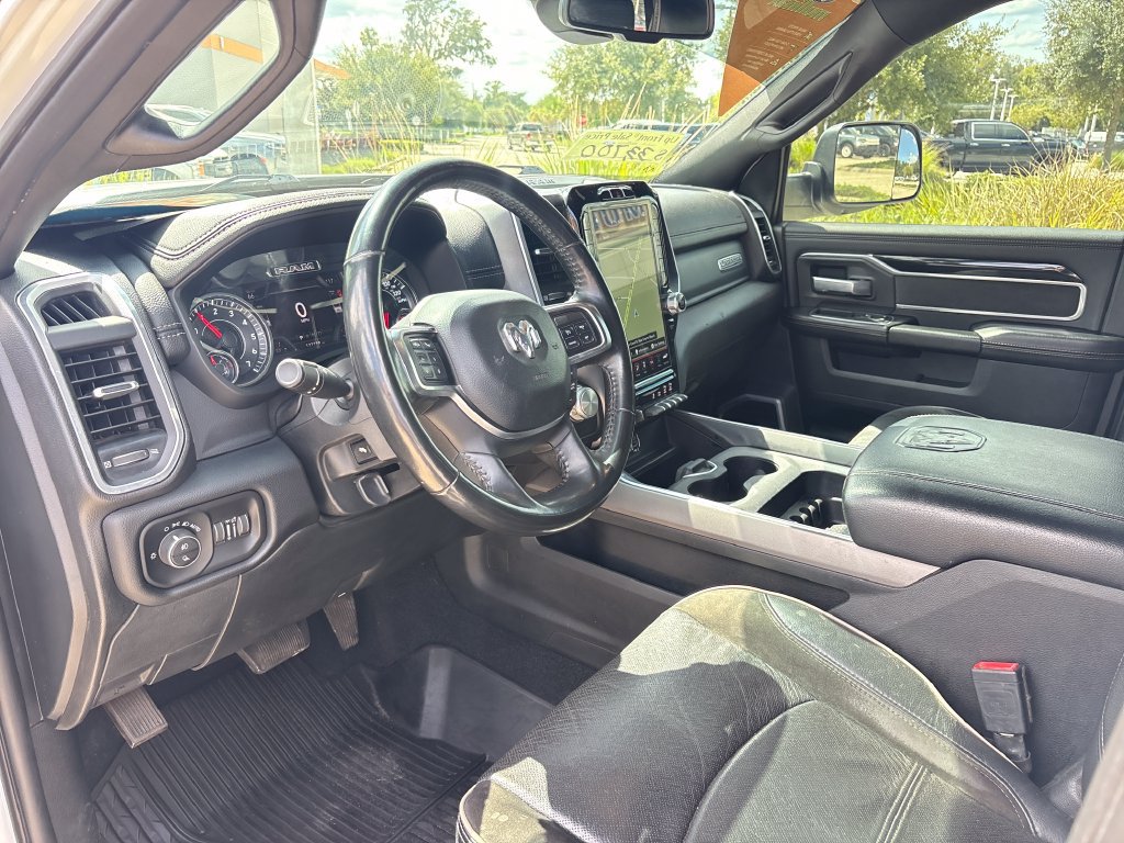 Used 2020 RAM 2500 Laramie w/ Night Edition AWD/4WD image 6