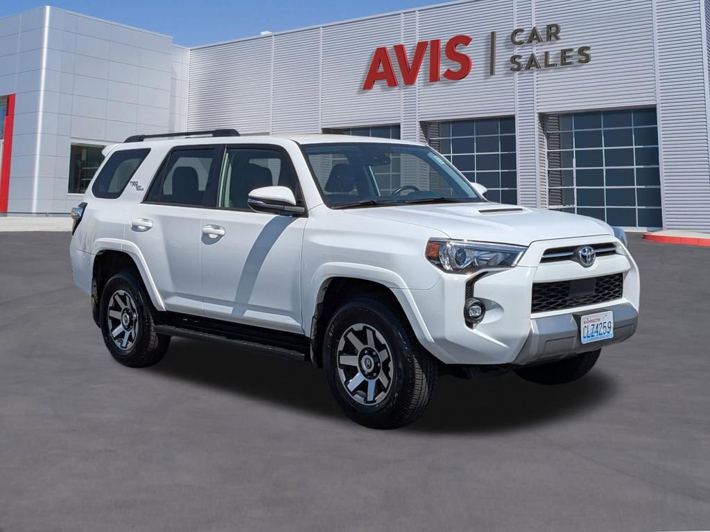 Used 2024 Toyota 4Runner TRD Off-Road Premium image 3