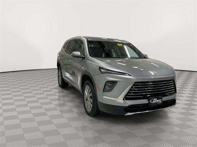 Certified 2025 Buick Enclave Preferred image 13