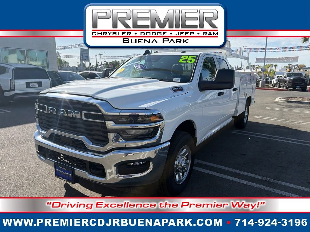 Used 2025 RAM 2500 Tradesman w/ Chrome Appearance Group RWD 360° Tour