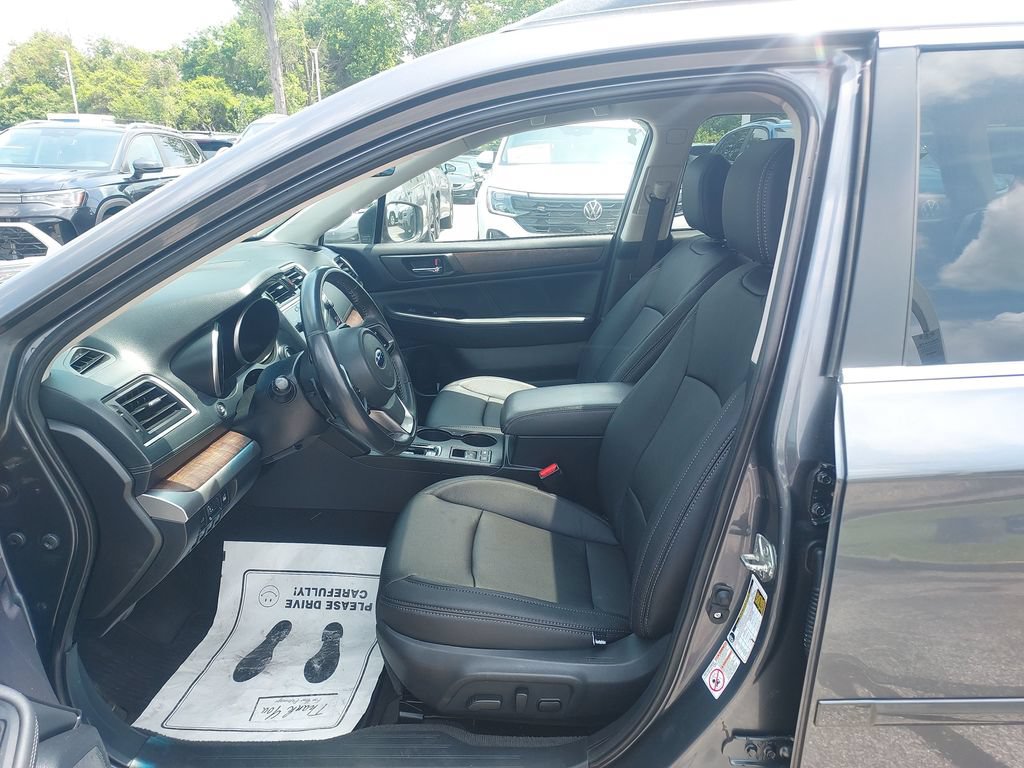 Used 2018 Subaru Outback 2.5i Limited AWD/4WD image 29