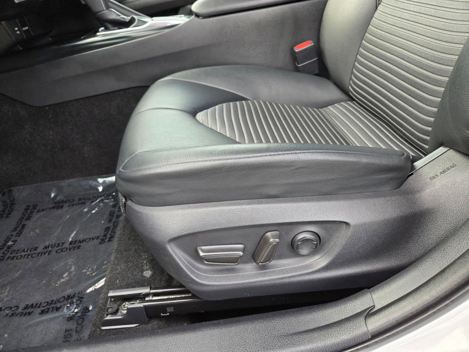 Used 2019 Toyota Camry SE image 13