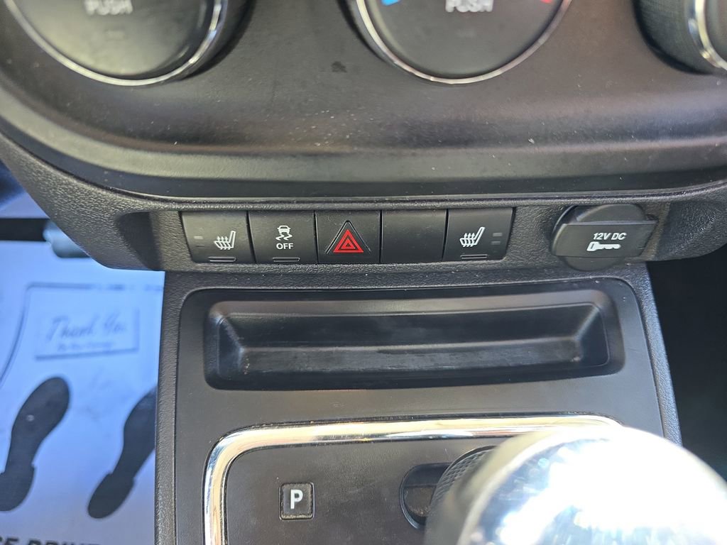 Used 2016 Jeep Patriot High Altitude FWD image 26