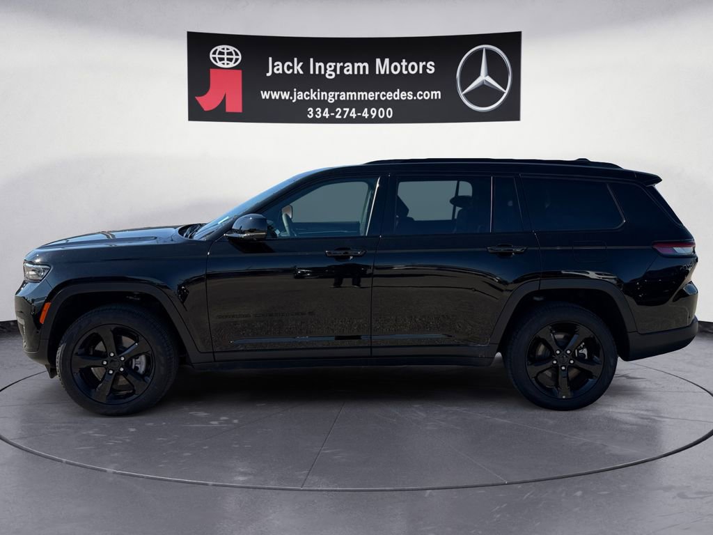 Used 2025 Jeep Grand Cherokee L Limited w/ Luxury Tech Group II image 2
