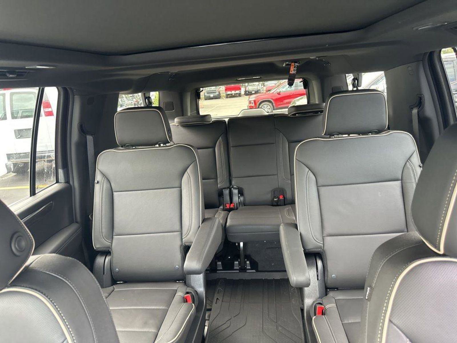 New 2026 Chevrolet Suburban Premier w/ Sun And Tow Package AWD/4WD image 41