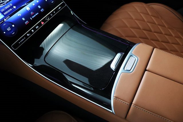Used 2024 Mercedes-Benz S 580e 4MATIC Sedan image 30