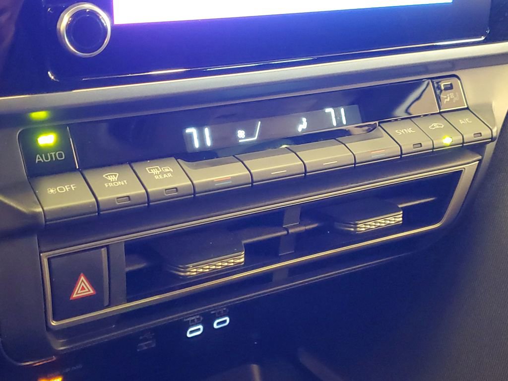 Certified 2025 Toyota Camry LE FWD image 27