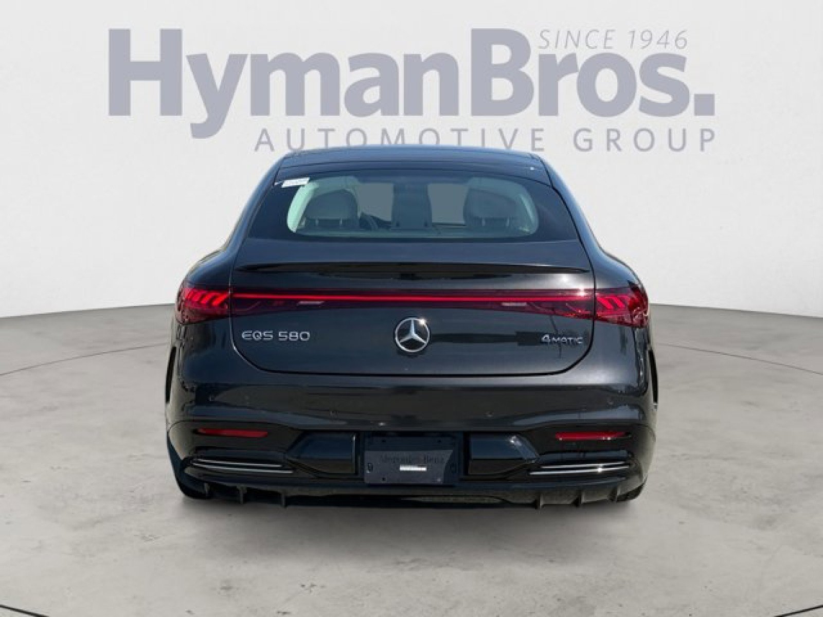 Used 2022 Mercedes-Benz EQS 580 4MATIC Sedan image 4