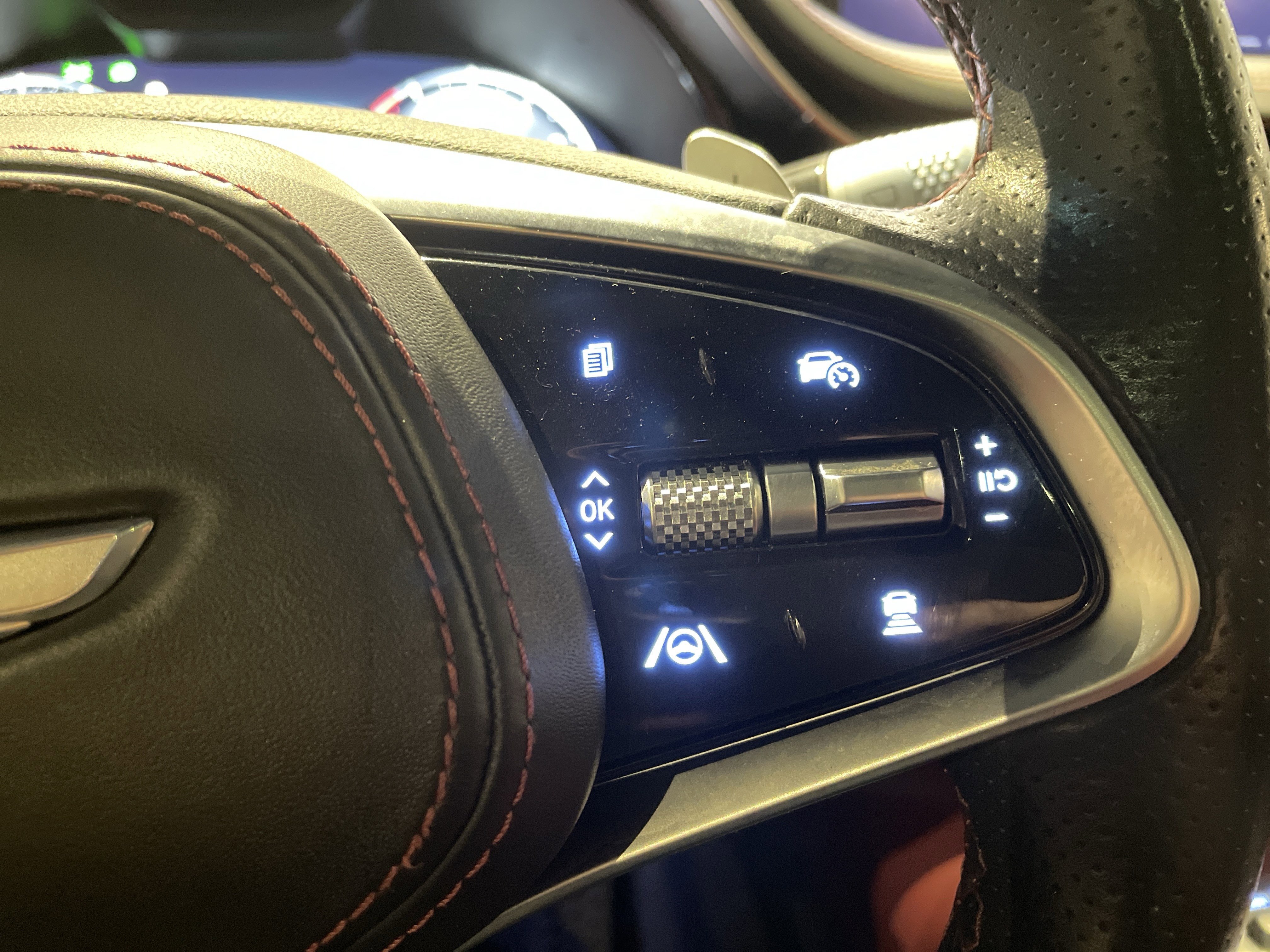 Used 2022 Genesis GV70 3.5T Sport w/ Sport Prestige Package image 24