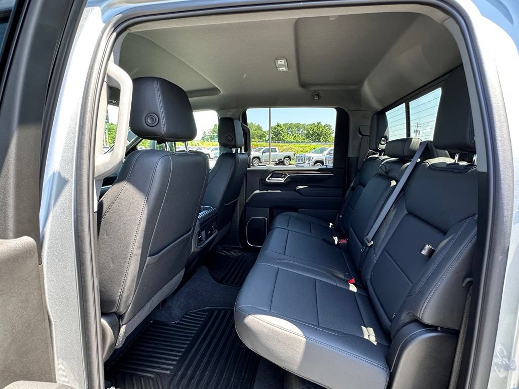 Used 2025 Chevrolet Silverado 2500 LT w/ Safety Package AWD/4WD image 24