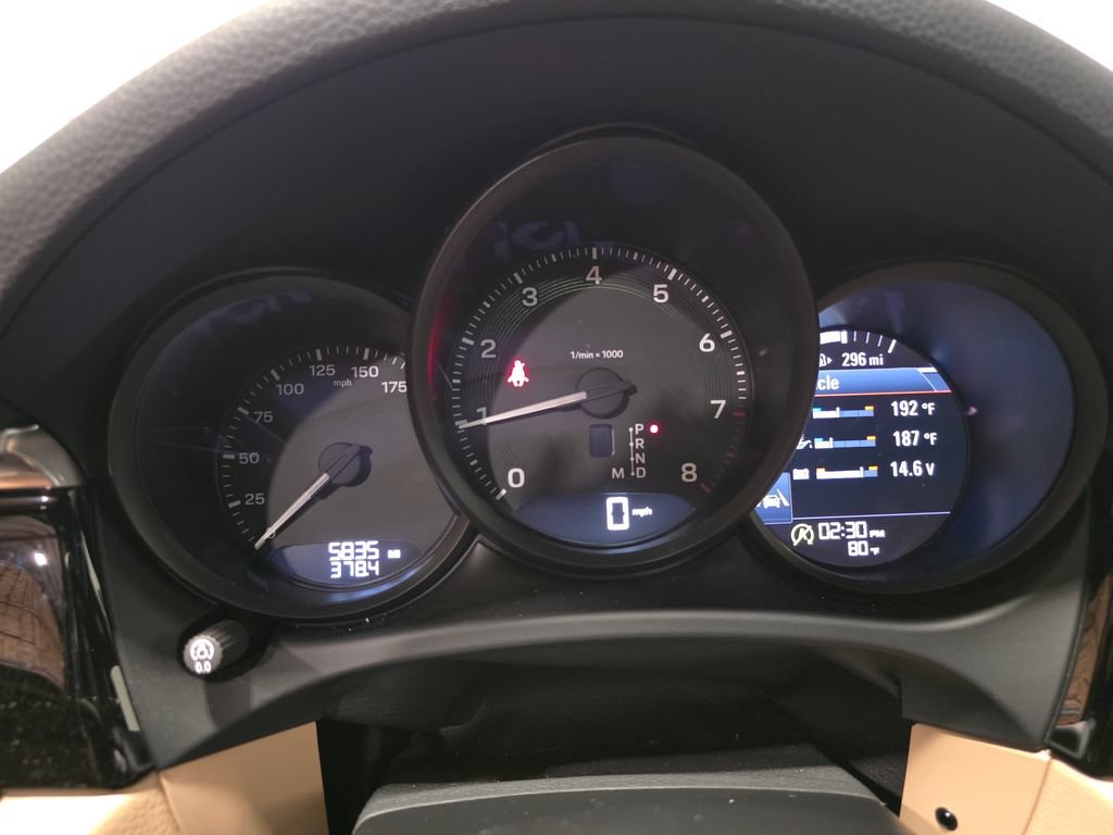 Certified 2026 Porsche Macan AWD/4WD image 34