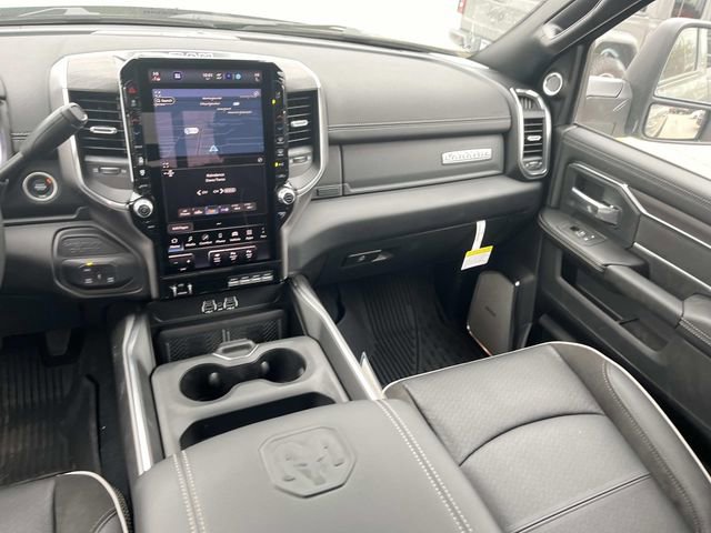 New 2026 RAM 2500 Laramie AWD/4WD image 14
