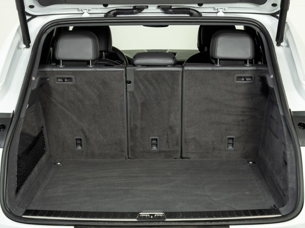 Used 2021 Porsche Cayenne Coupe image 31