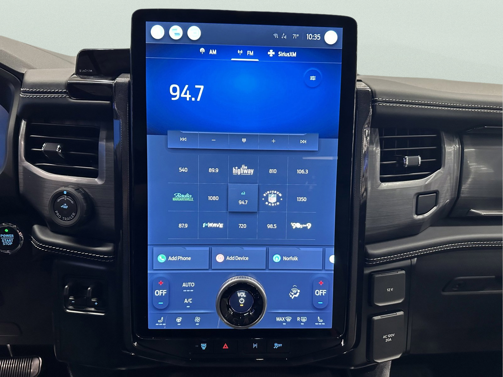 New 2023 Ford F150 Lightning Platinum AWD/4WD image 39