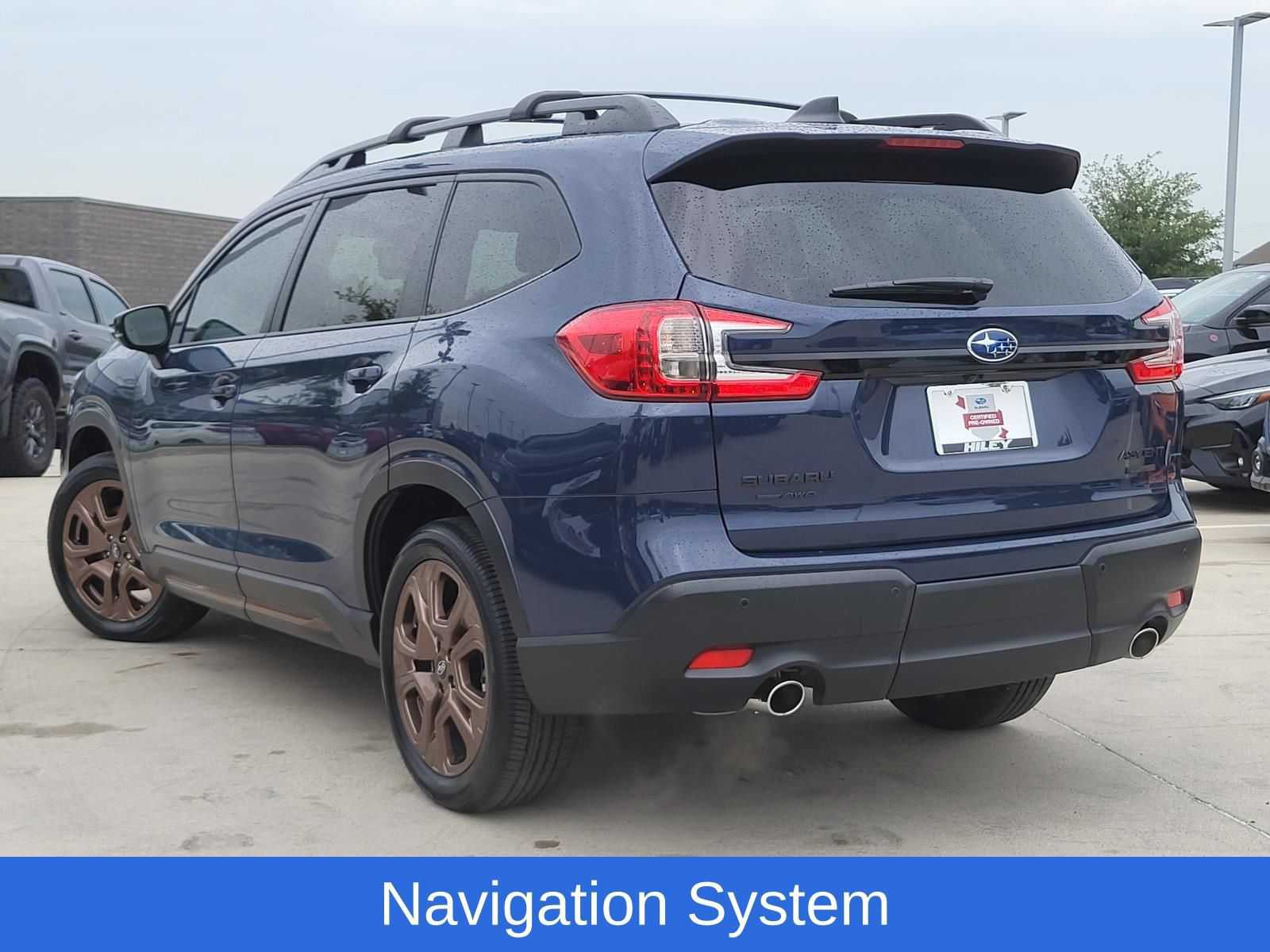 Certified 2025 Subaru Ascent Bronze Edition AWD/4WD image 3