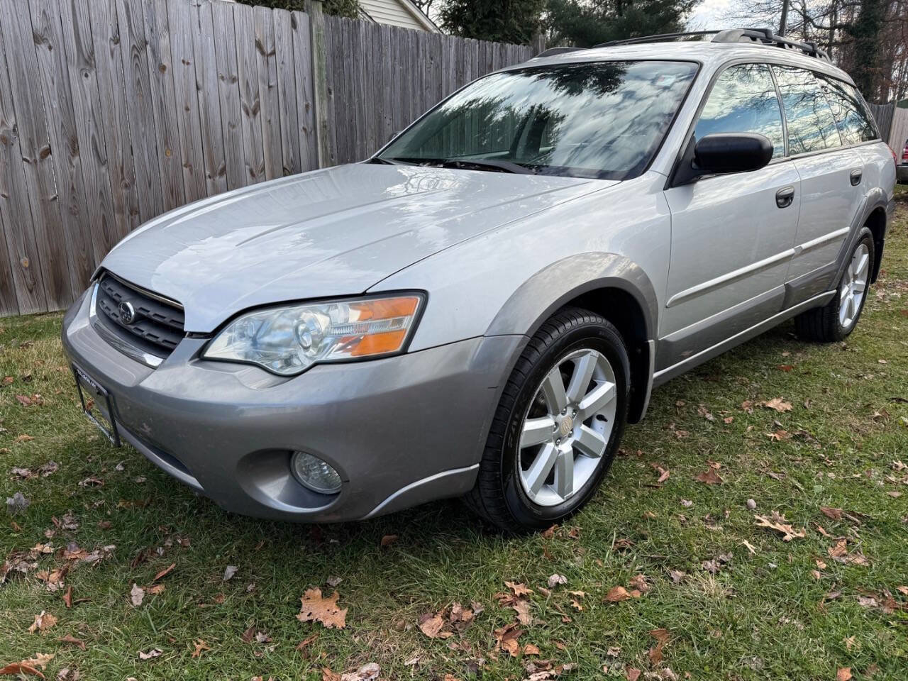 Used 2006 Subaru Outback 2.5i image 2