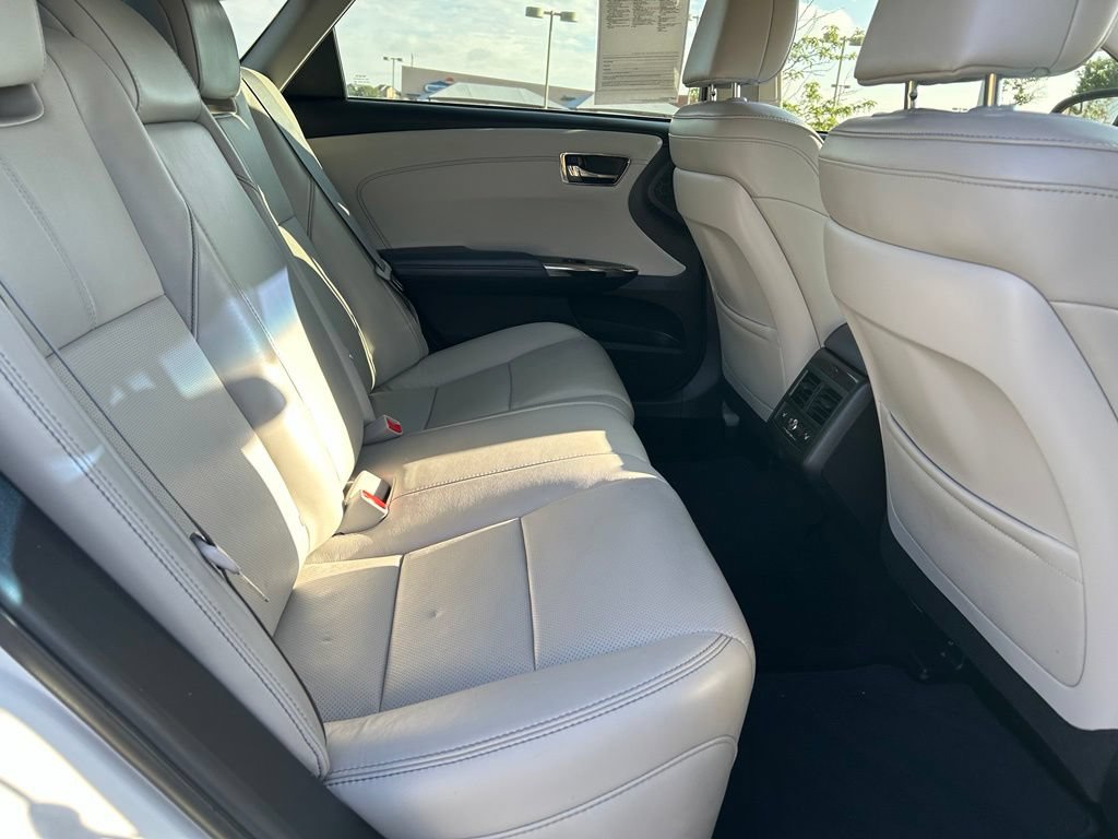 Used 2014 Toyota Avalon Limited FWD image 28