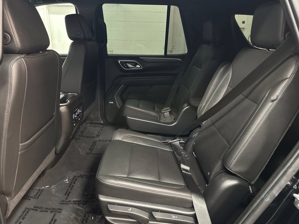 Used 2021 Chevrolet Tahoe Z71 w/ Luxury Package AWD/4WD image 21
