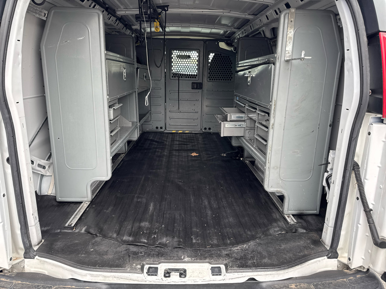 Used 2014 Chevrolet Express 1500 AWD image 11