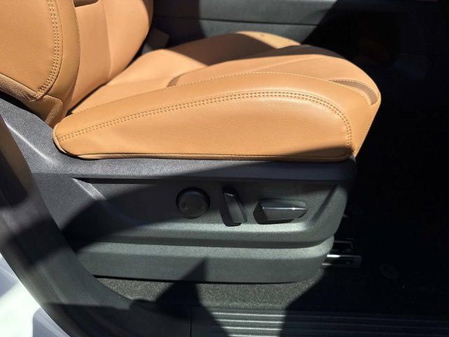 New 2026 Nissan Armada SL RWD image 13