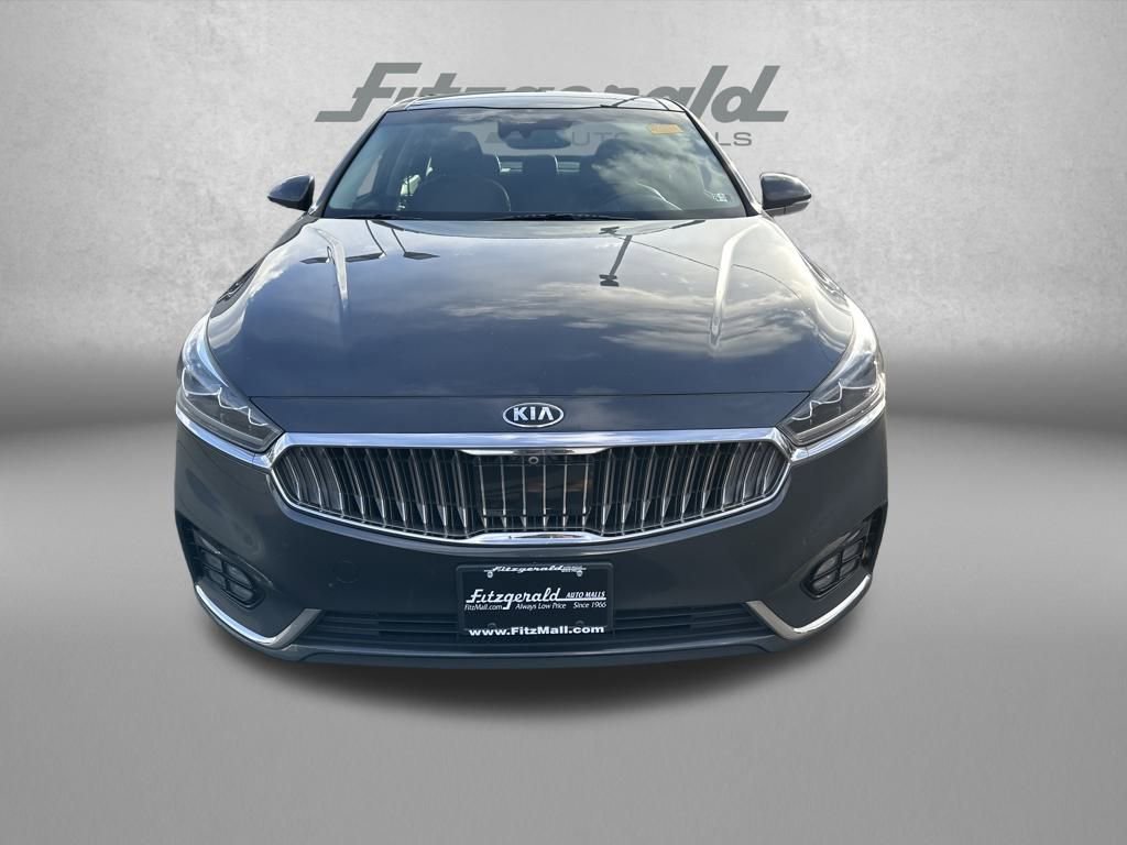 Used 2017 Kia Cadenza Limited image 2