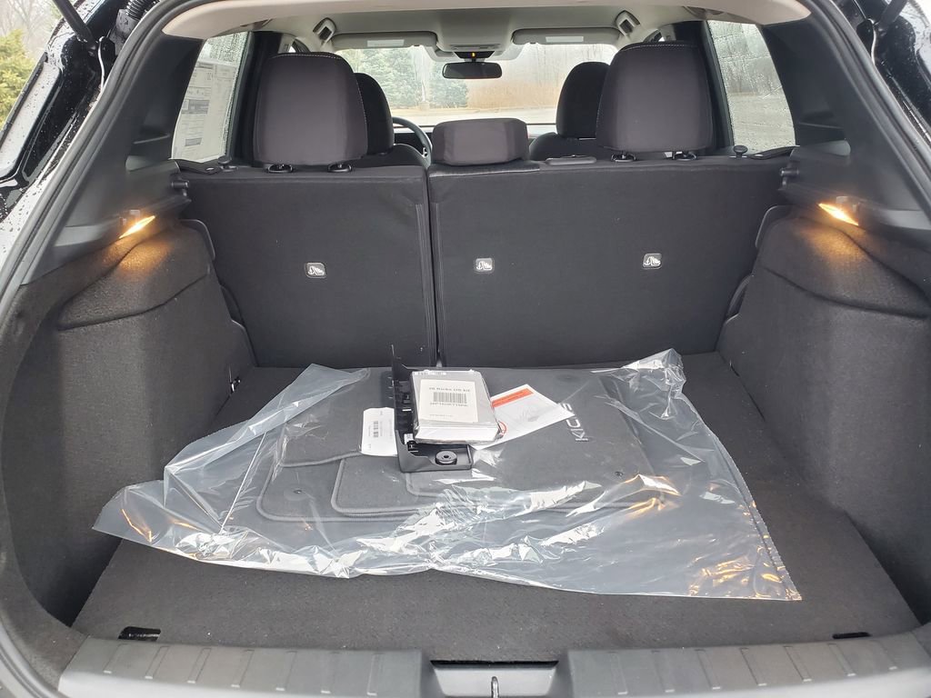 New 2026 Nissan Kicks SV AWD/4WD image 30