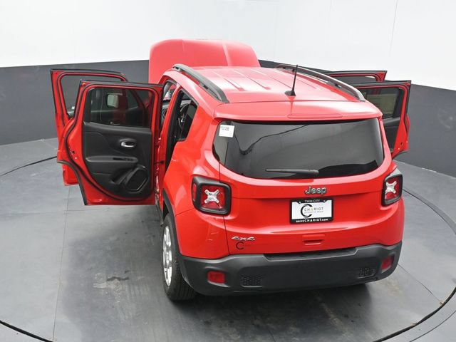 Used 2023 Jeep Renegade Latitude w/ Premium Group AWD/4WD image 72