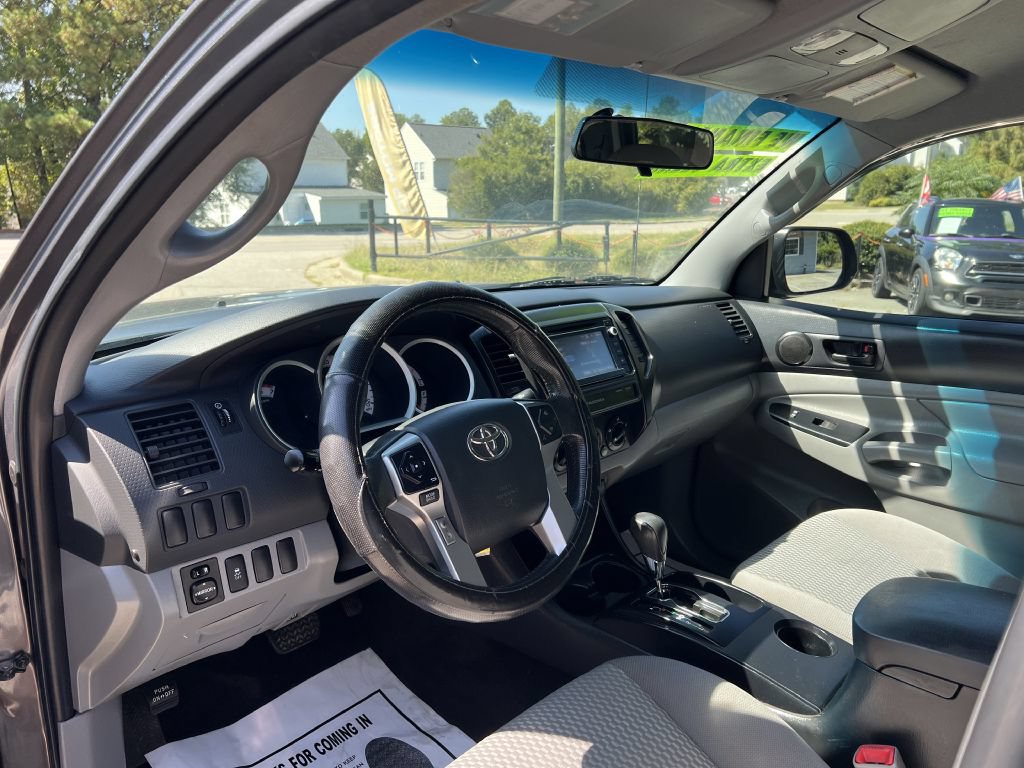 Used 2015 Toyota Tacoma PreRunner w/ Convenience Package RWD image 10