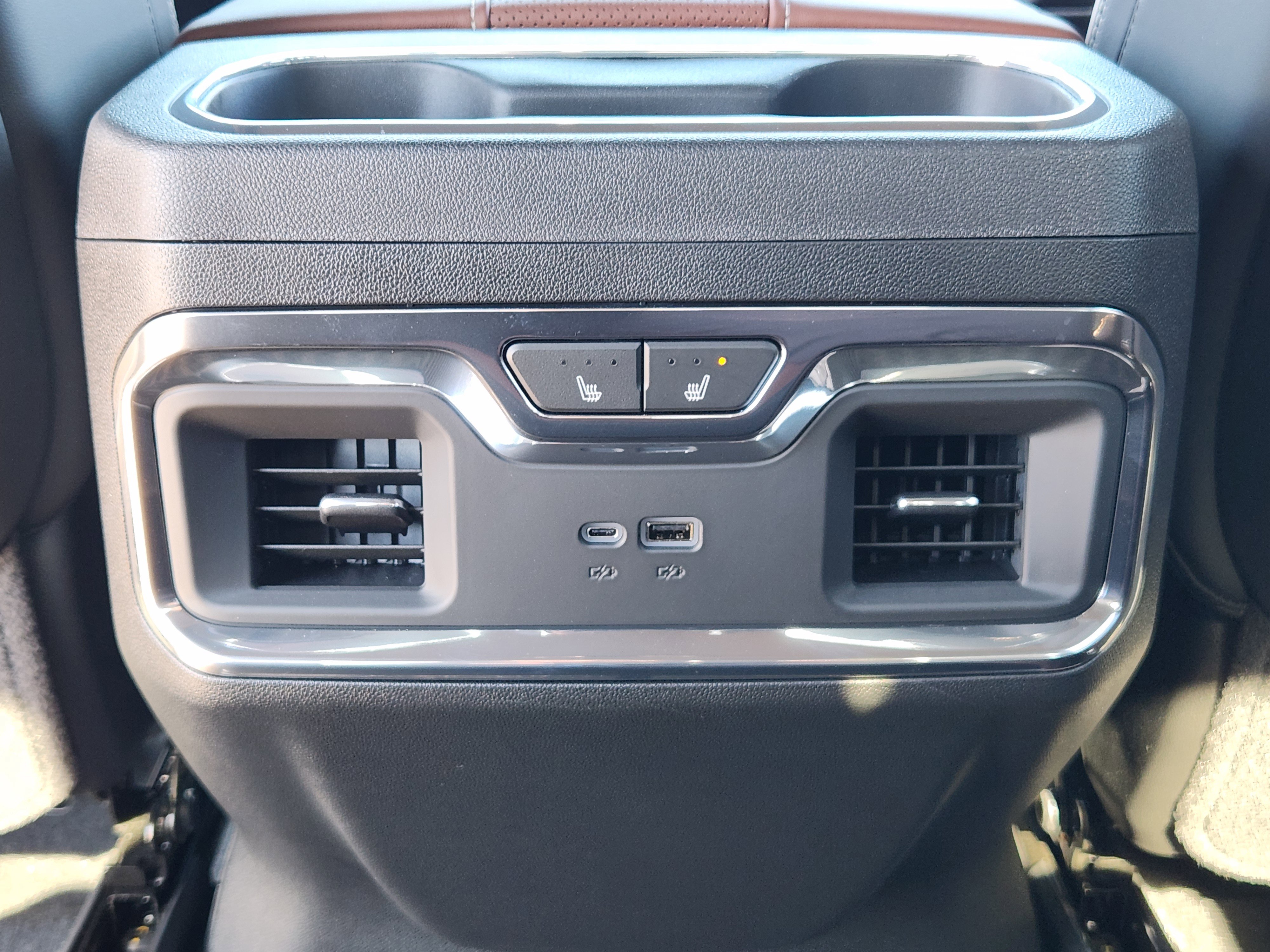 Used 2024 GMC Sierra 1500 Denali Ultimate image 38