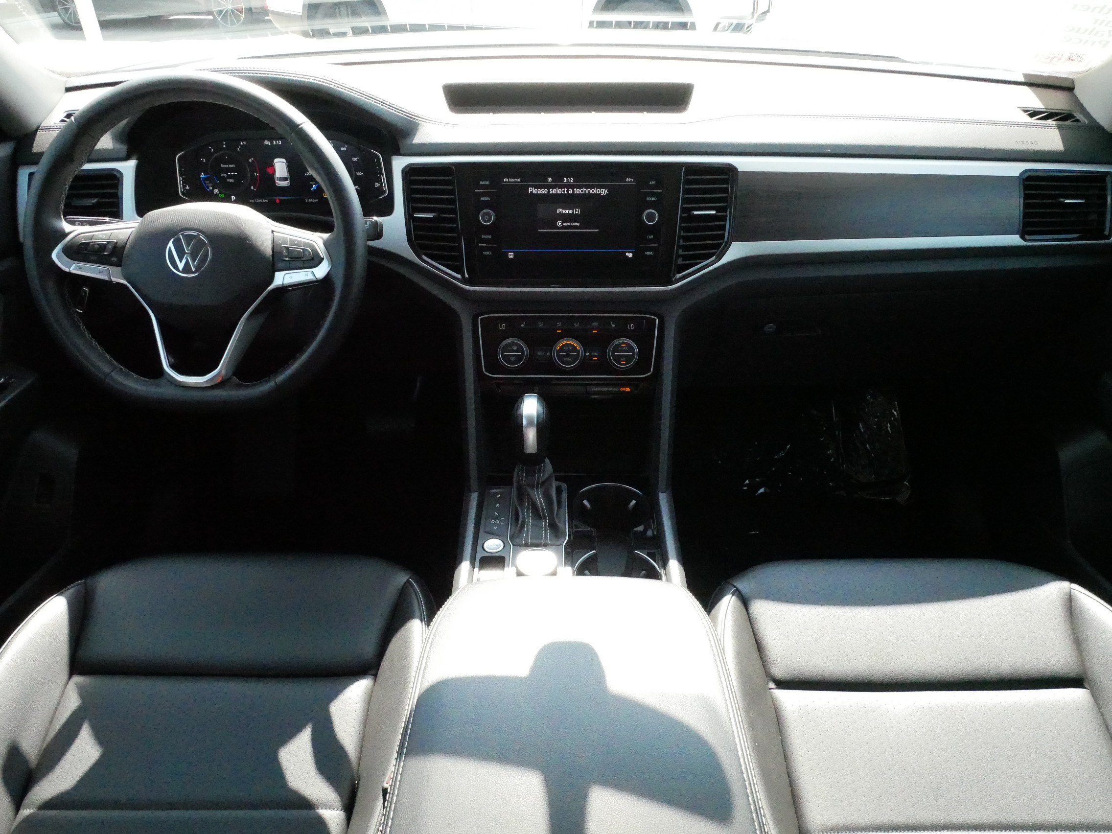 Certified 2023 Volkswagen Atlas SE w/ Panoramic Sunroof Package AWD/4WD image 10