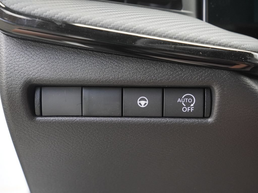 New 2026 Nissan Kicks SR FWD image 10
